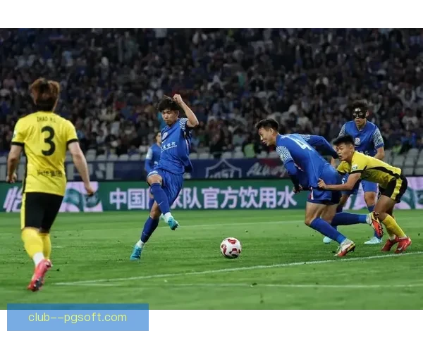 上海申花勇夺足协杯与超级杯双冠 彰显球队强势崛起